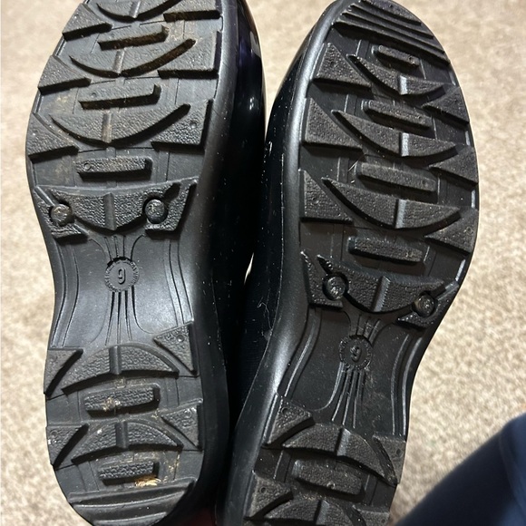 Kamik Black Ankle Boots - Picture 5 of 12